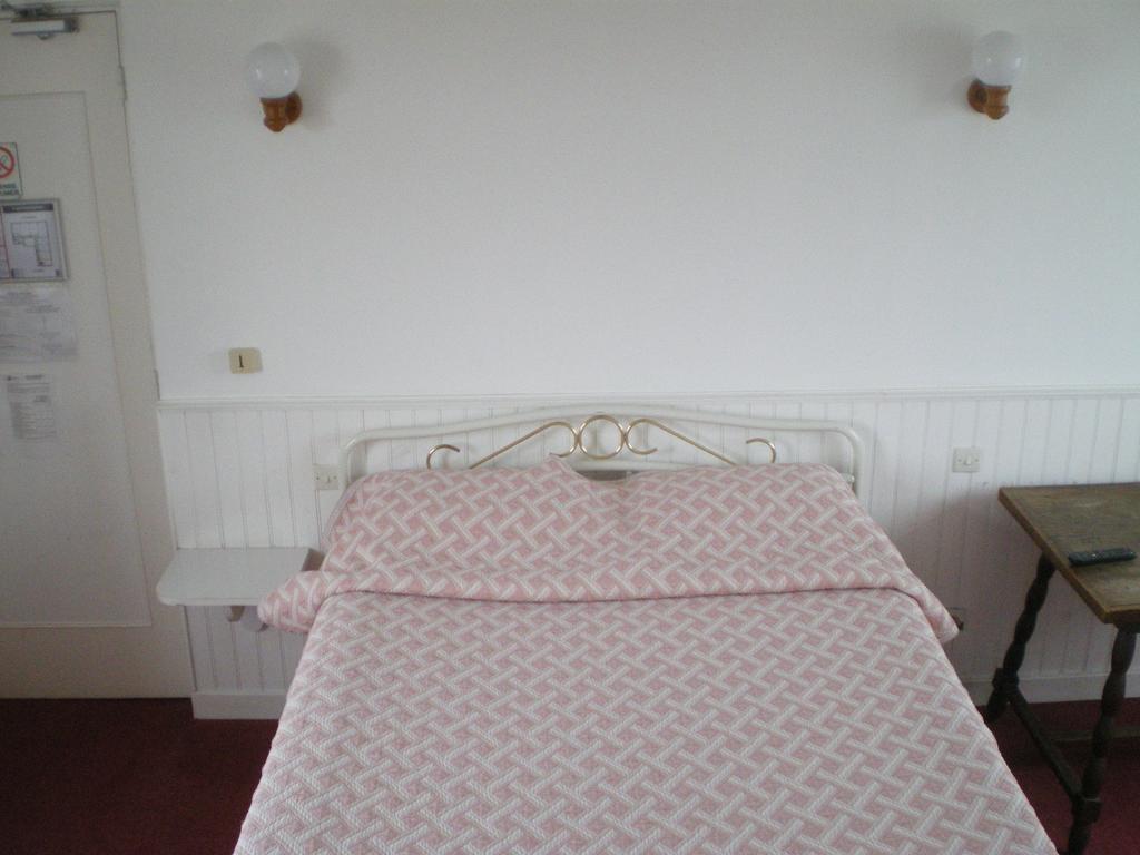 Hotel La Jetee Sud La Rochelle  Szoba fotó